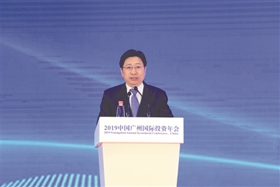 廣州市歷屆市委、市政府大膽嘗試、勇敢革新，將廣州打造成為中國與世界、開放與創(chuàng)新的“超級連接器”。——譚炯
